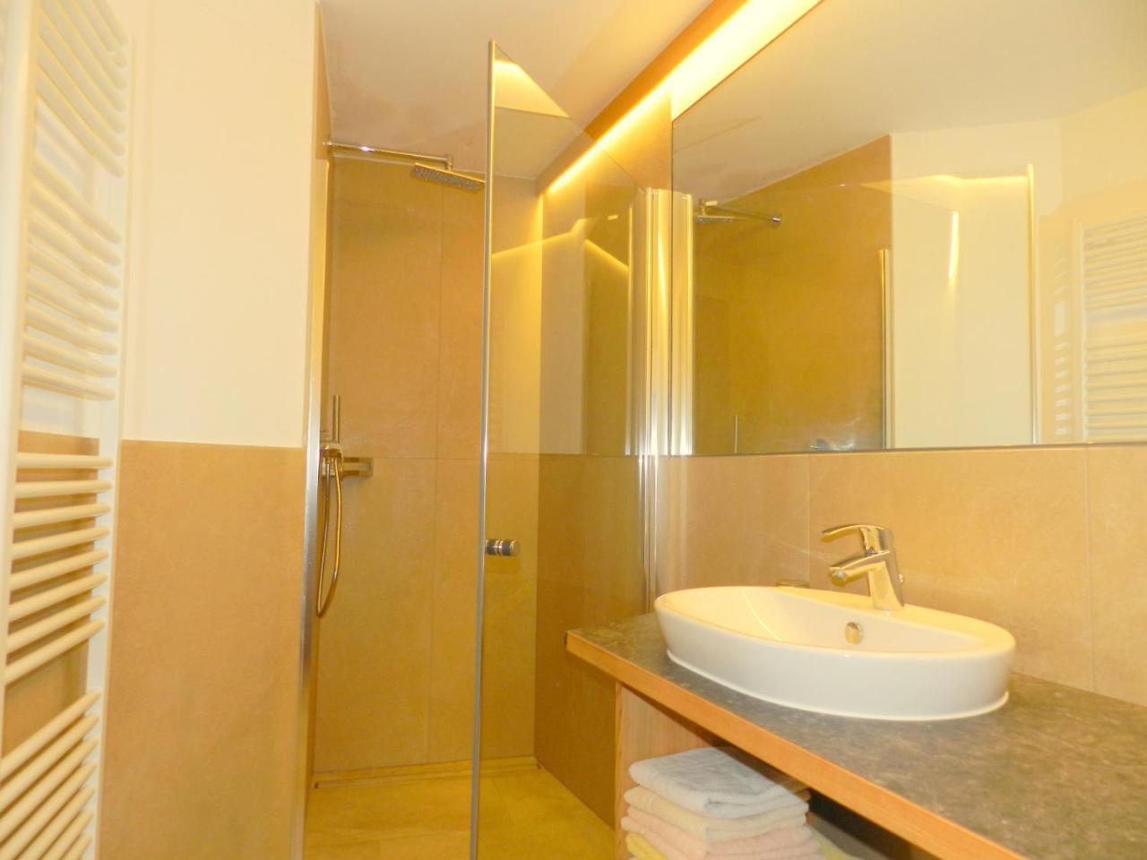 Laerchhof Villa Колалбо Екстериор снимка